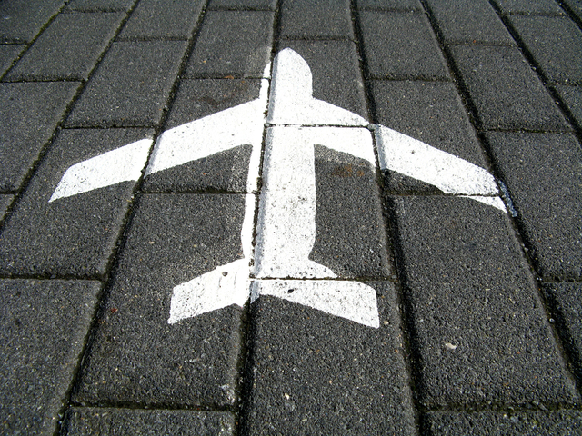 symbol lietadla na zemi.jpg